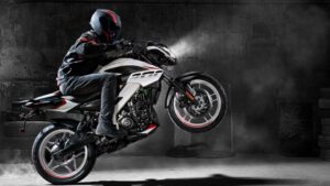 Top 3 Best Bikes Under 2 Lakh in India 2024